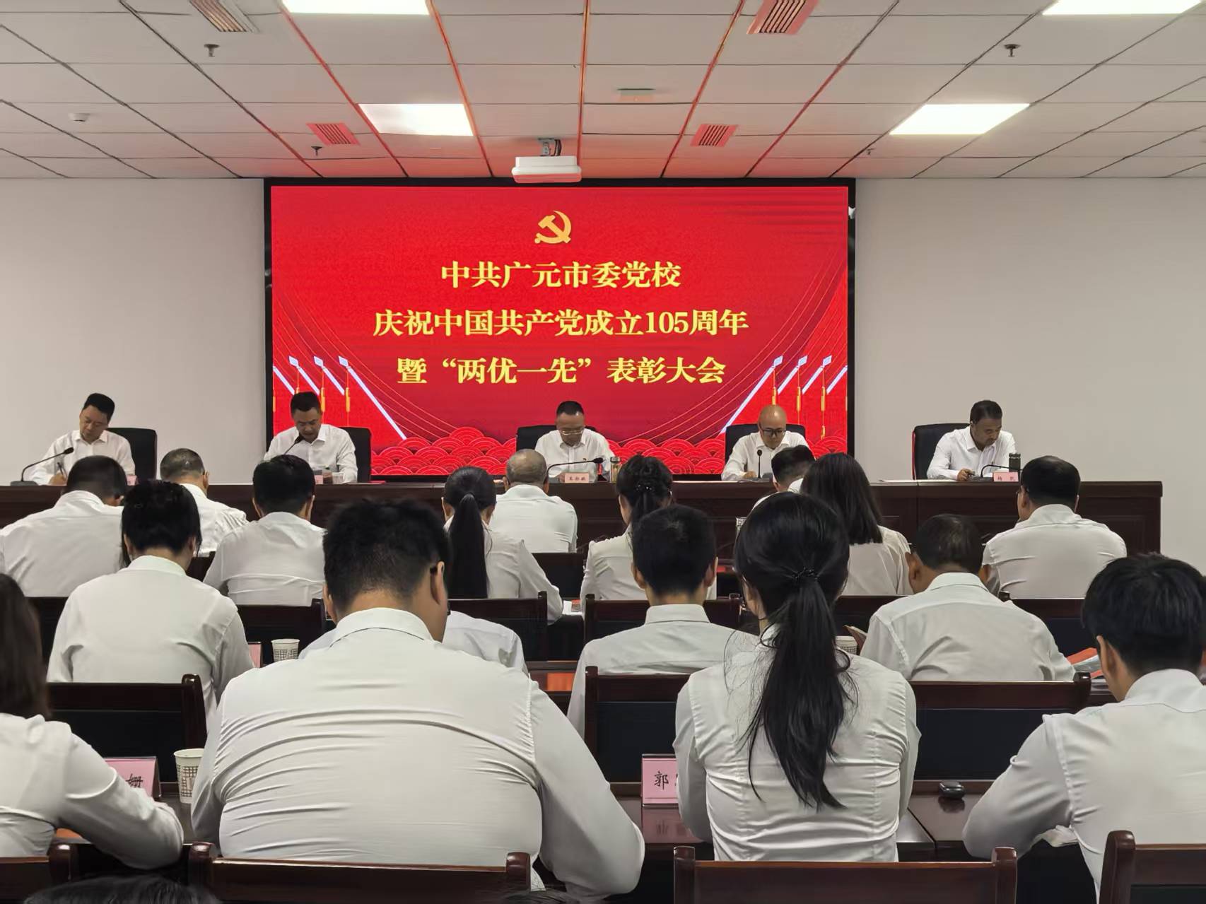 微信图片111119_39_1.jpg
